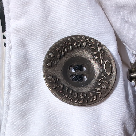 Oakley Shorts - Picture 9 of 9